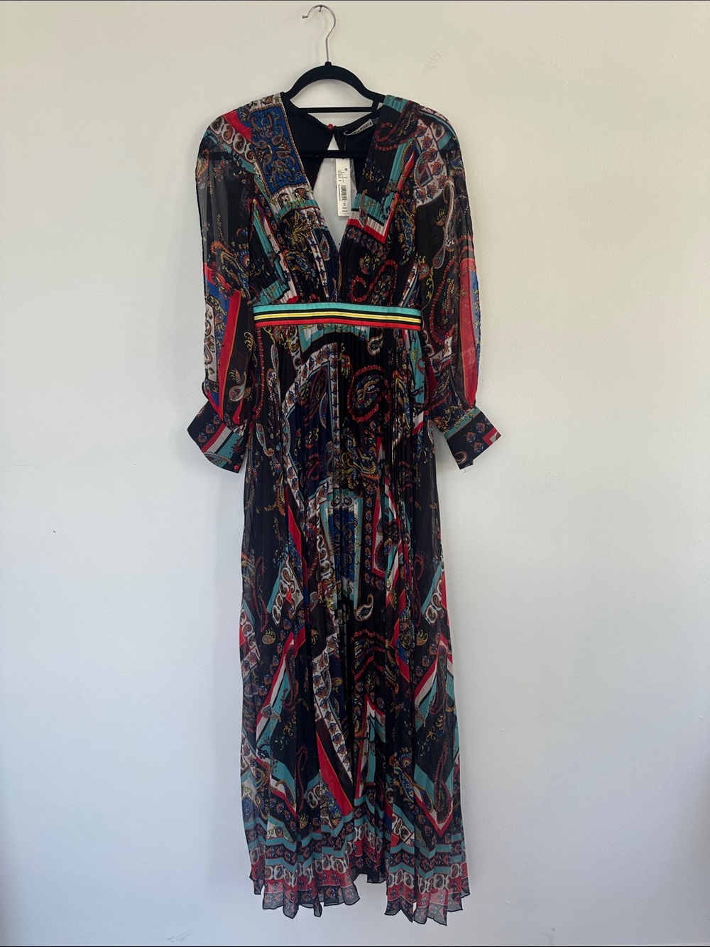 Long Black Paisley Print V-Neck Maxi Dress